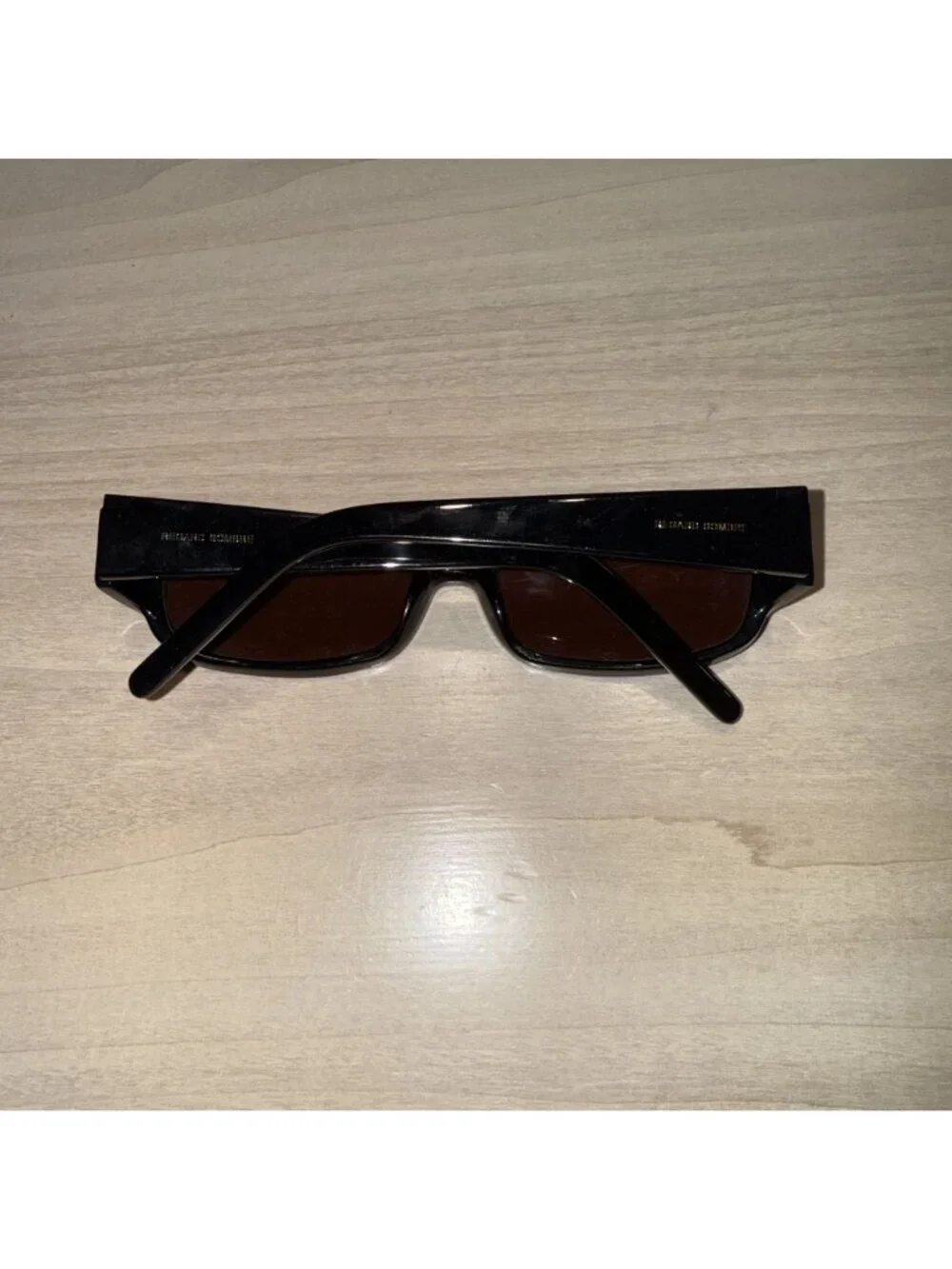 Regard Sombre excellent preowned